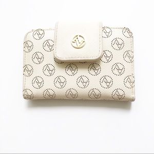 Adrienne Vittadini White Small Wallet